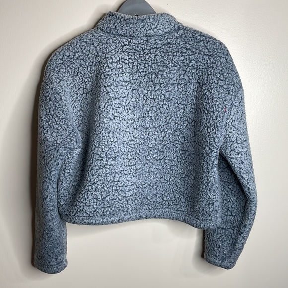 Gray Cropped Fleece Top - Picture 5 of 7